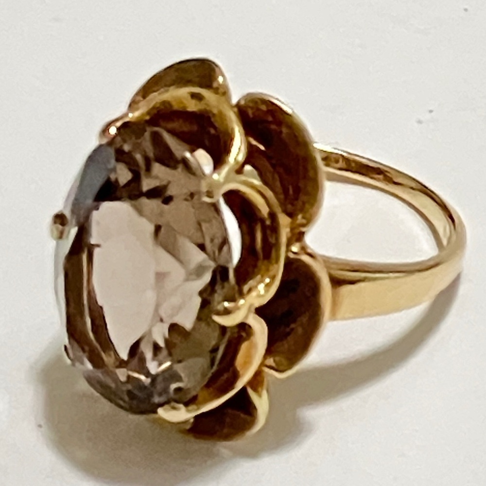 Ring - 14k Gold with Oval Smoky Topaz - Picture 5 of 9